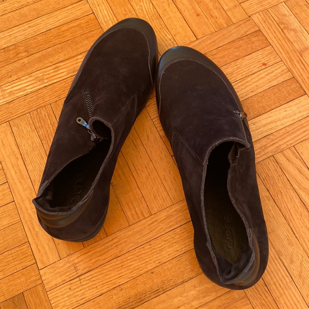Arche black little booties